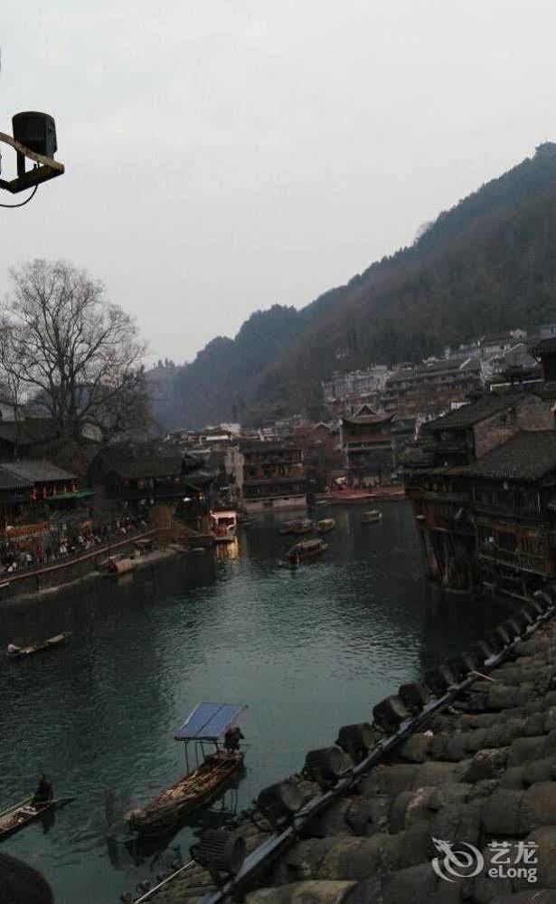 Fenghuang Waitin For You Inn Exterior photo