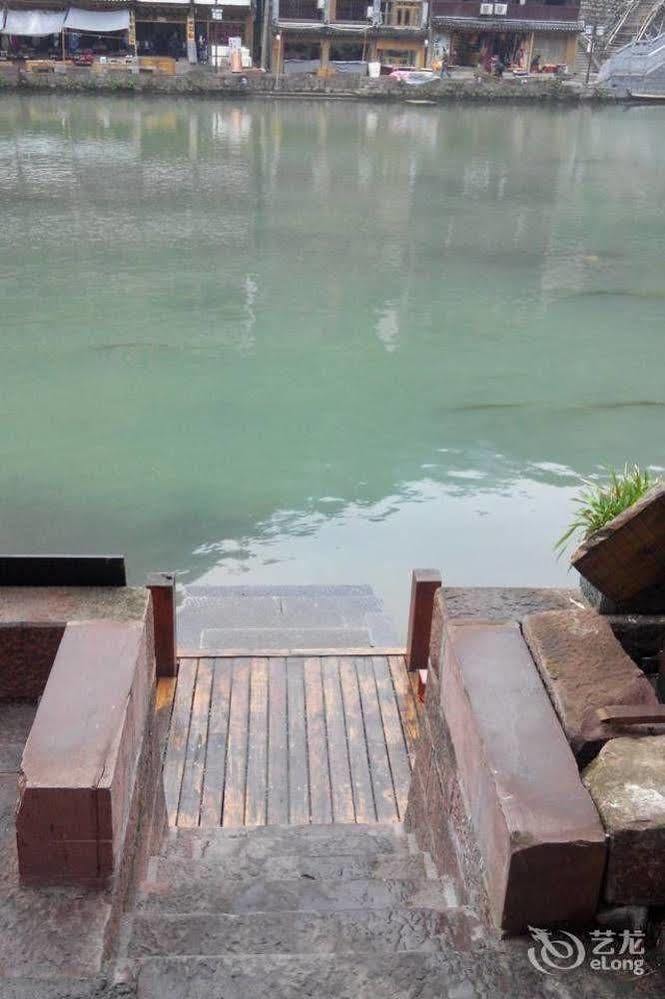 Fenghuang Waitin For You Inn Exterior photo